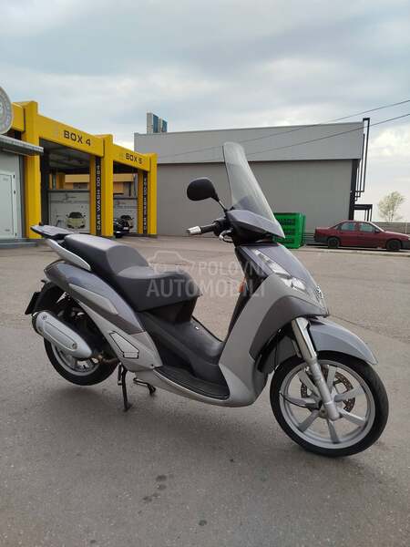 Peugeot Geopolis