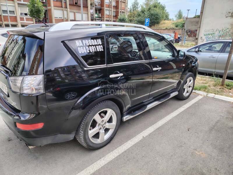 Mitsubishi Outlander 