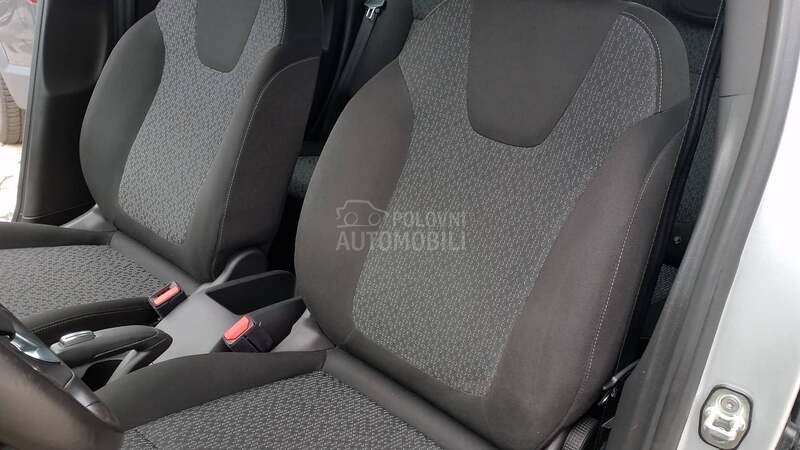 Opel Crossland X  1.2 ENYOJ / 112.000k