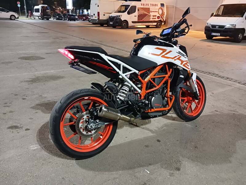 KTM Duke 390 A2