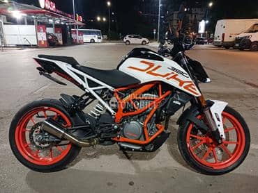 KTM Duke 390 A2