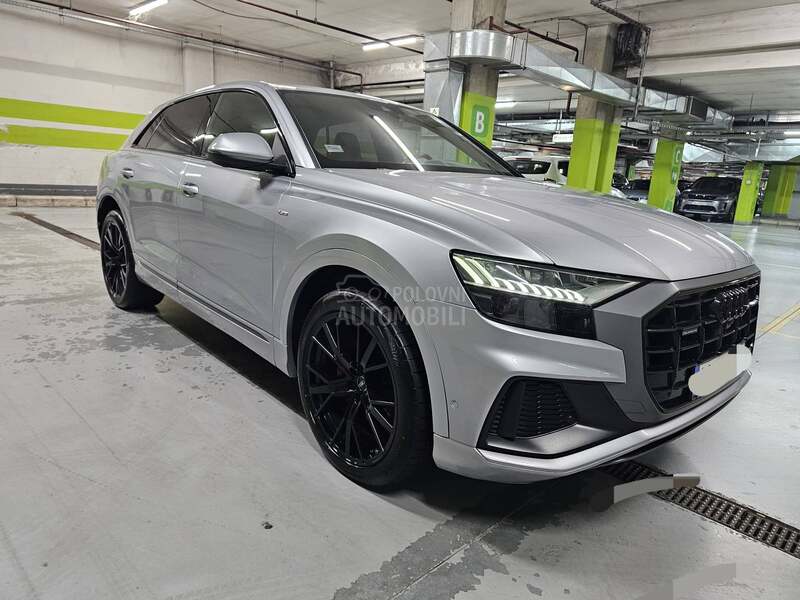 Audi Q8 