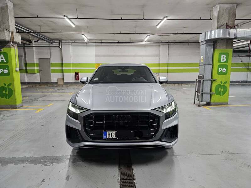 Audi Q8 
