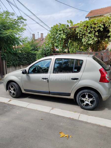 Dacia Sandero 