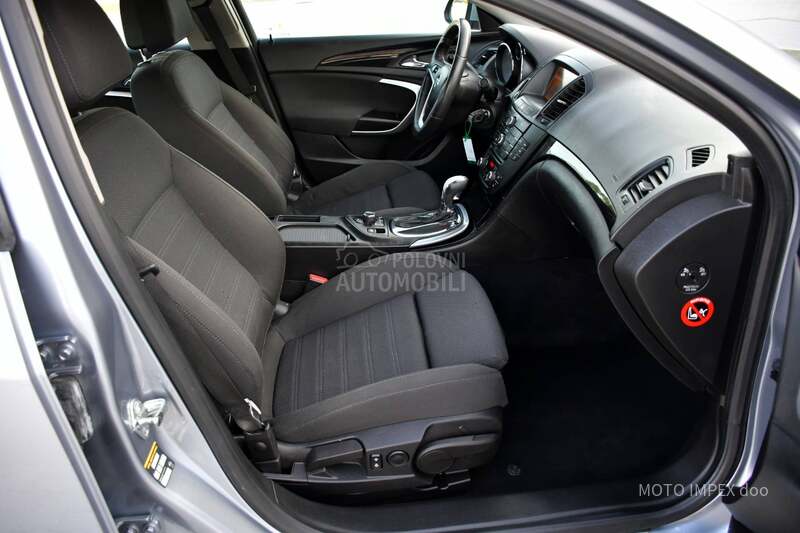 Opel Insignia 2.0 CDTI / AUTO / CH