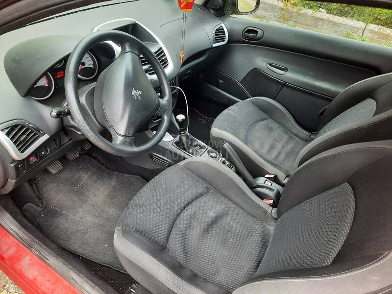 Peugeot 206 plus 