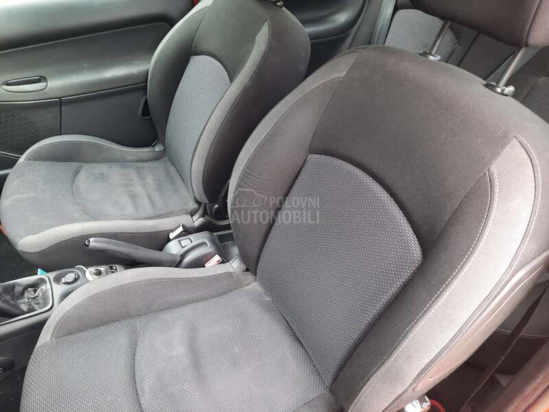 Peugeot 206 plus 