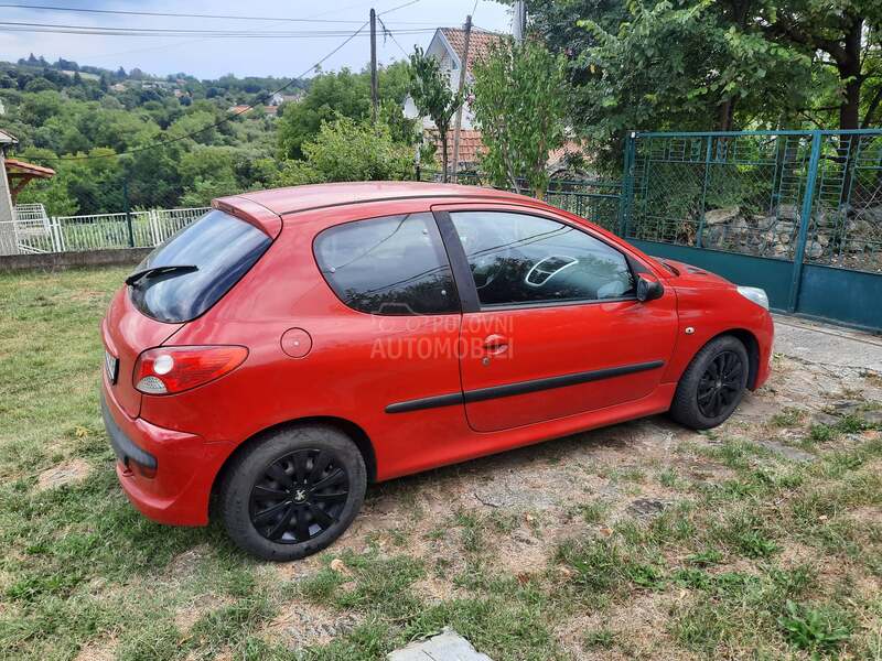 Peugeot 206 plus 
