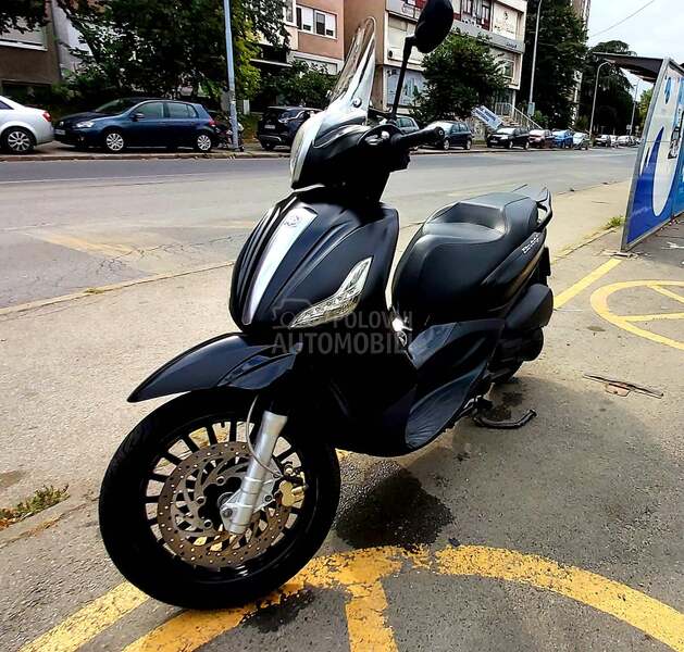 Piaggio BEVERLY 300