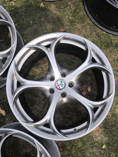 Aluminijumske felne Alfa Romeo 19" 5 x 110