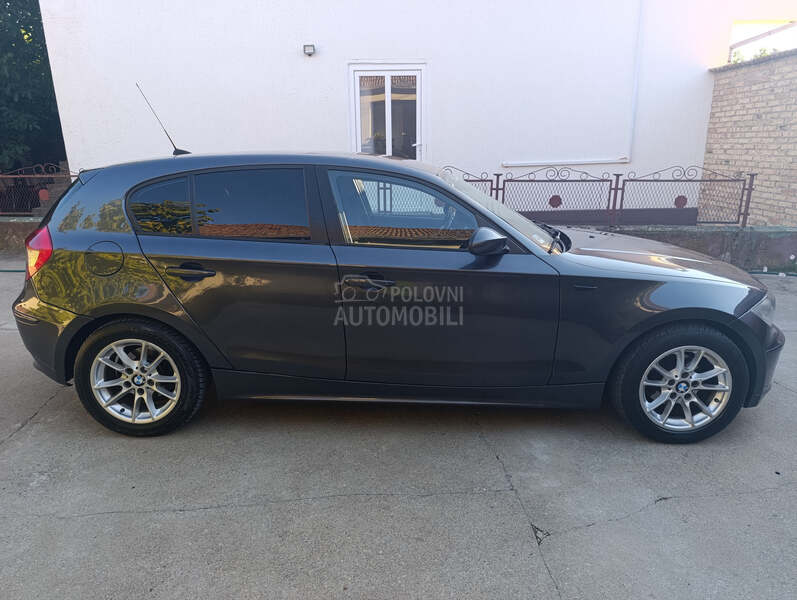 BMW 118 e87