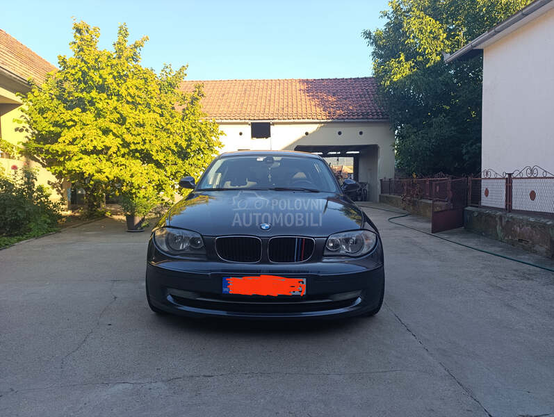 BMW 118 e87