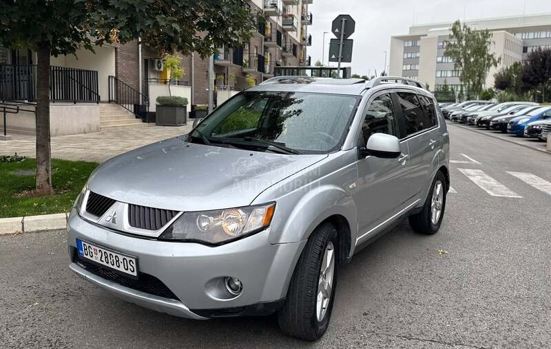 Mitsubishi Outlander 