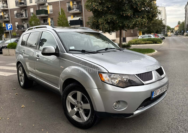 Mitsubishi Outlander 