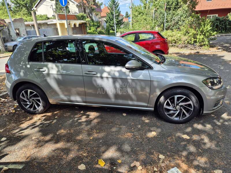 Volkswagen Golf 7 1.0 TSI