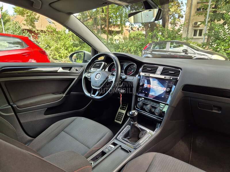 Volkswagen Golf 7 1.0 TSI