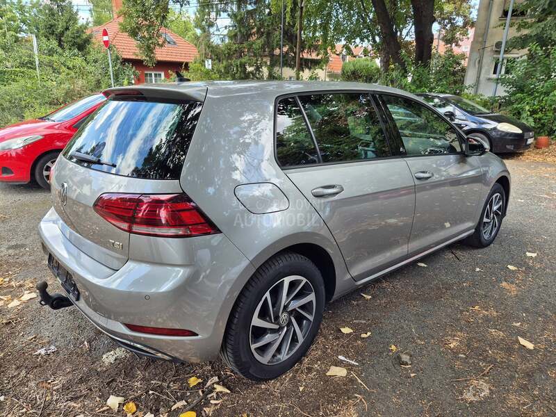 Volkswagen Golf 7 1.0 TSI