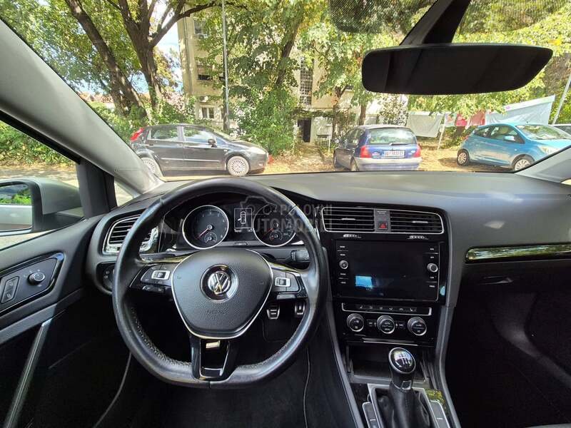Volkswagen Golf 7 1.0 TSI