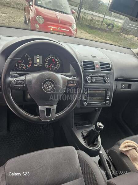 Volkswagen Touran 1.4tsi highline