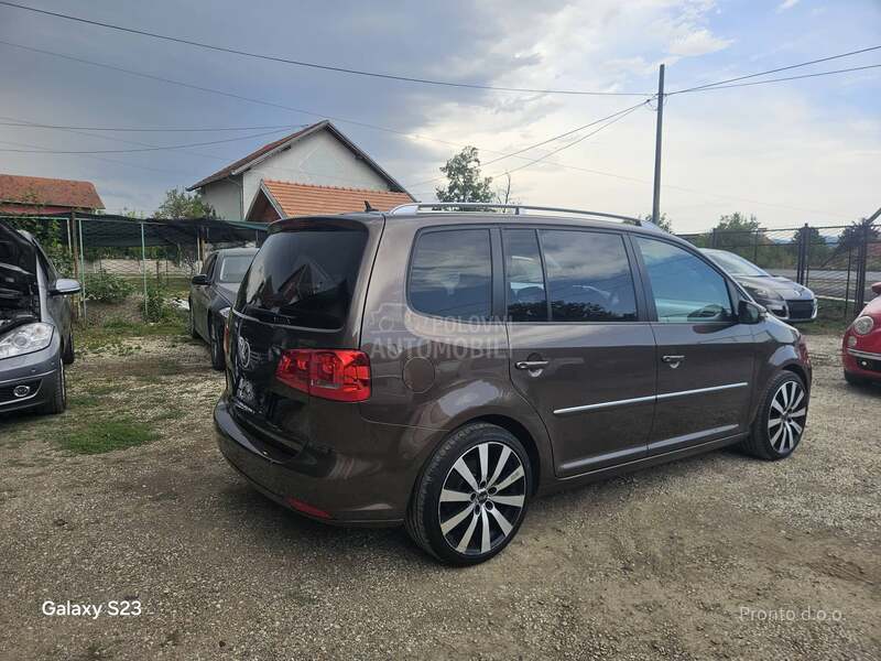 Volkswagen Touran 1.4tsi highline