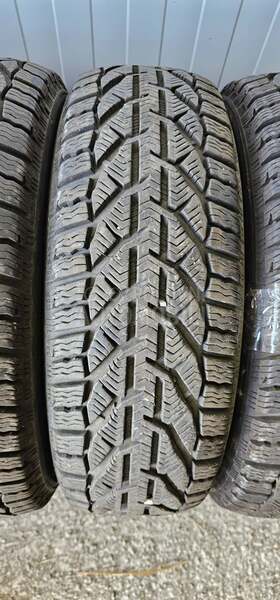 Riken 185/60 R15 Zimska