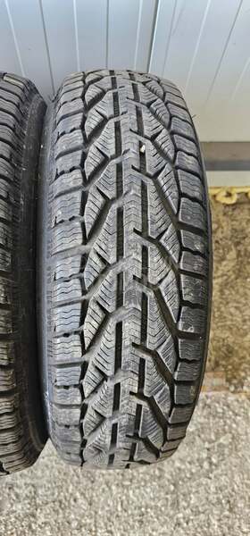 Taurus 185/65 R15 Zimska