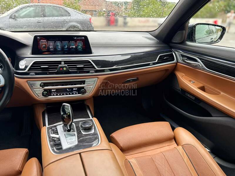 BMW 730 M/XDRIVE/CARBON