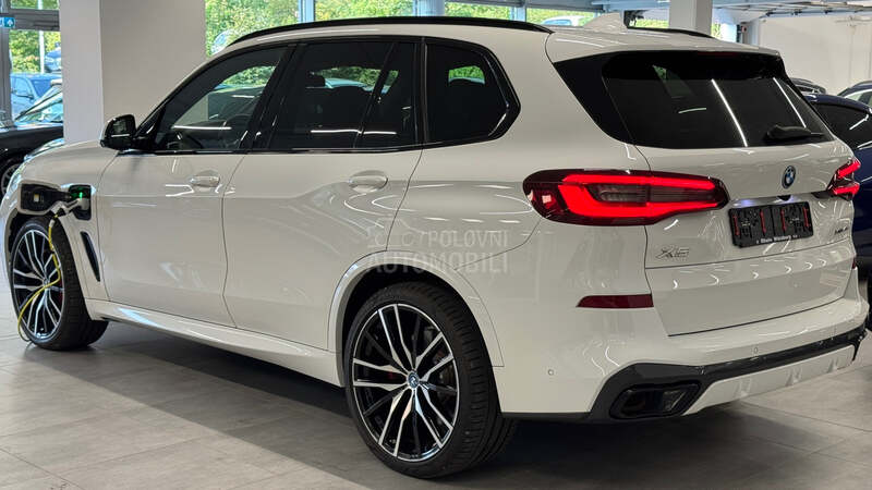 BMW X5 45E M MASAŽA LASER