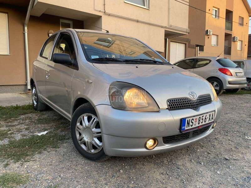 Toyota Yaris 1.3 vvt i