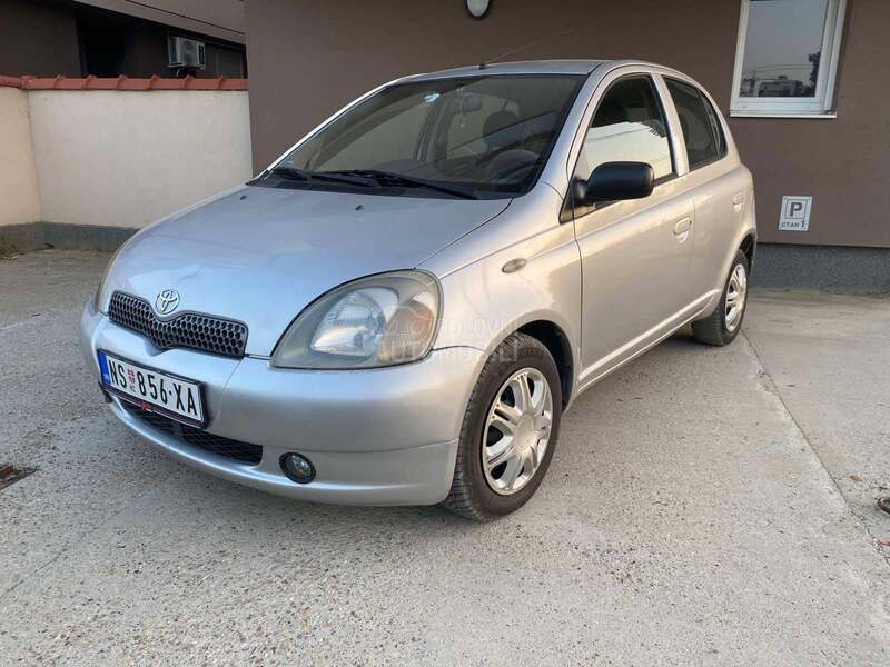 Toyota Yaris 1.3 vvt i