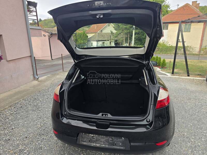 Renault Megane 1.6 B CH
