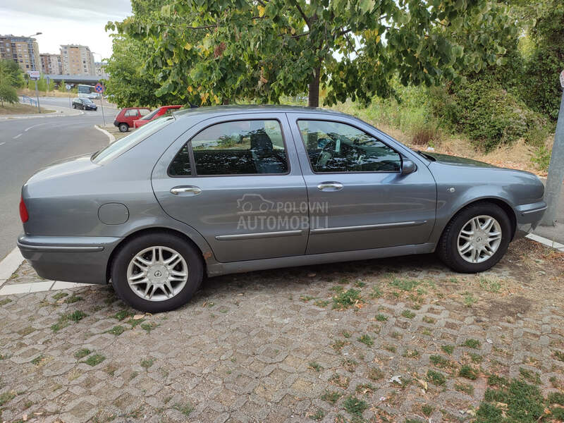 Lancia Lybra 2.0