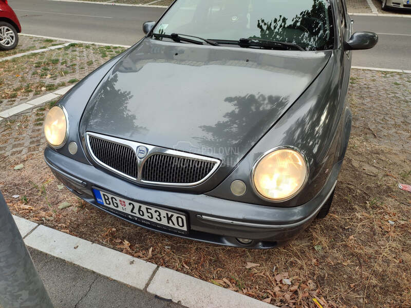 Lancia Lybra 2.0