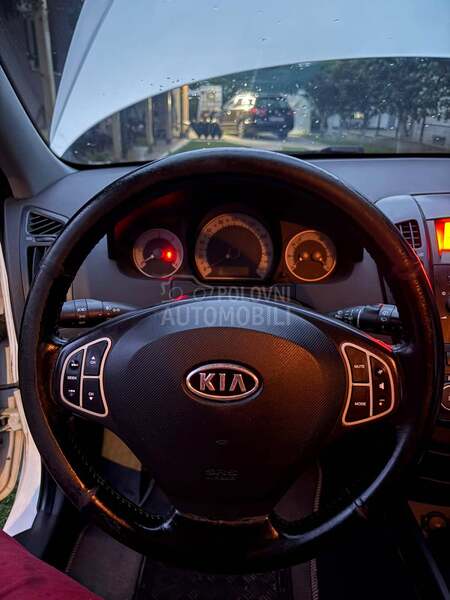 Kia pro_cee`d 1.6