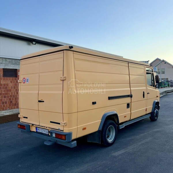 Mercedes Benz Vario 614d