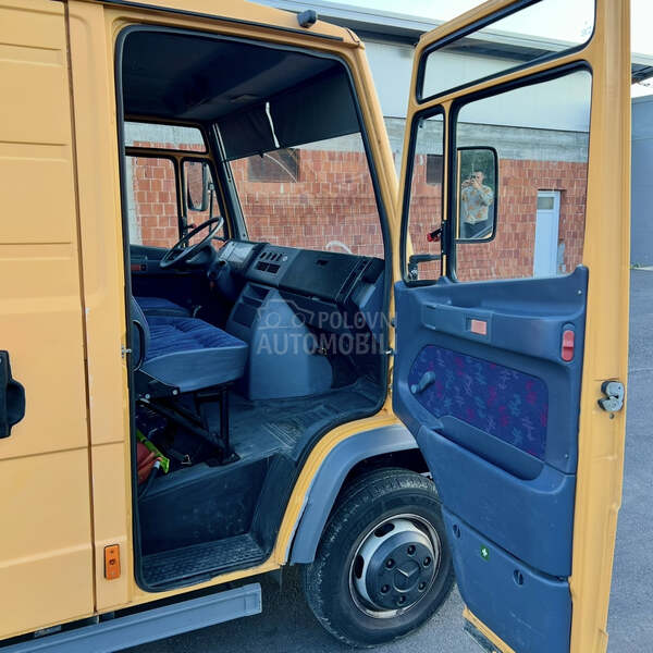 Mercedes Benz Vario 614d
