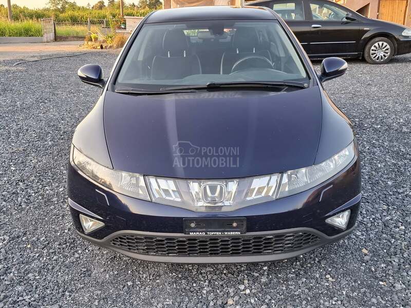 Honda Civic 1.8 v-tec
