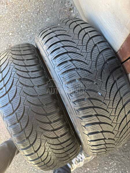 Nexen 185/60 R15 Zimska