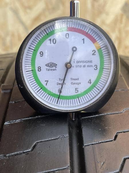 Continental 215/75 R16 Letnja