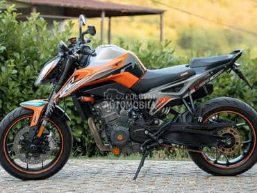 KTM Duke 790