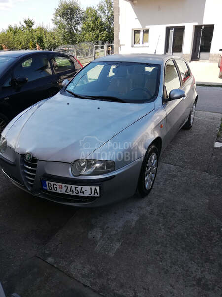 Alfa Romeo 147 19.jtd