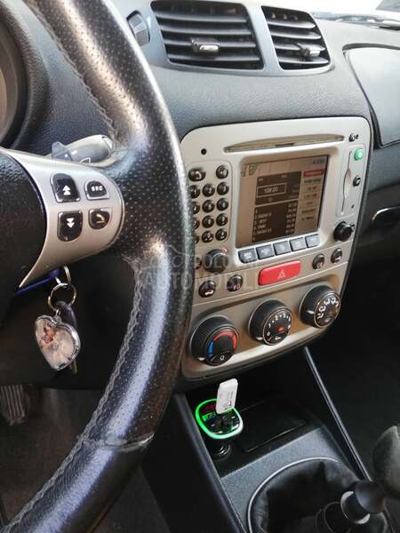 Alfa Romeo 147 19.jtd