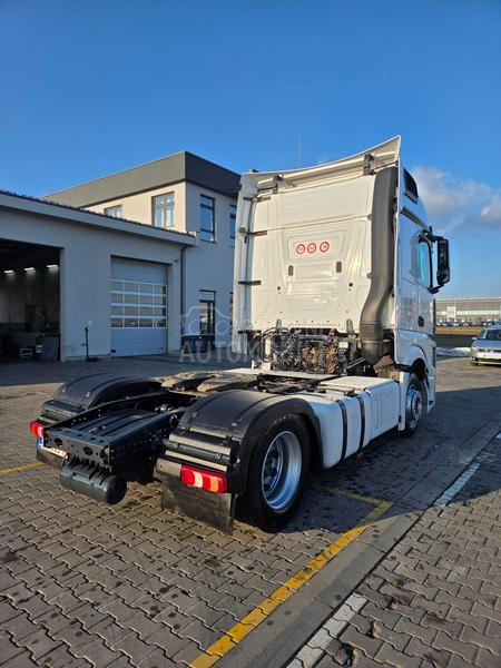 Mercedes Benz ACTROS 1845