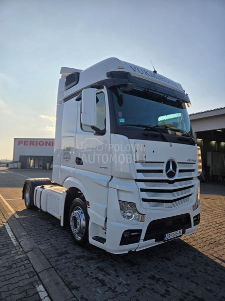 Mercedes Benz ACTROS 1845