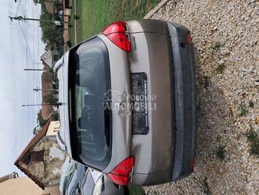 Stop svetlo za Peugeot 2008