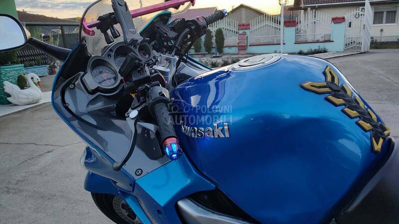 Kawasaki zzr 1200