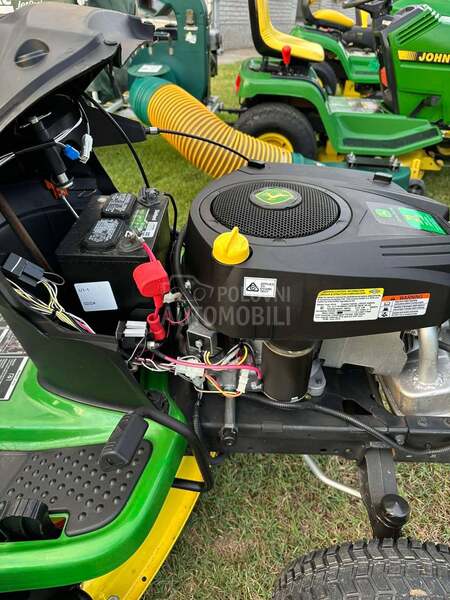 John Deere D130