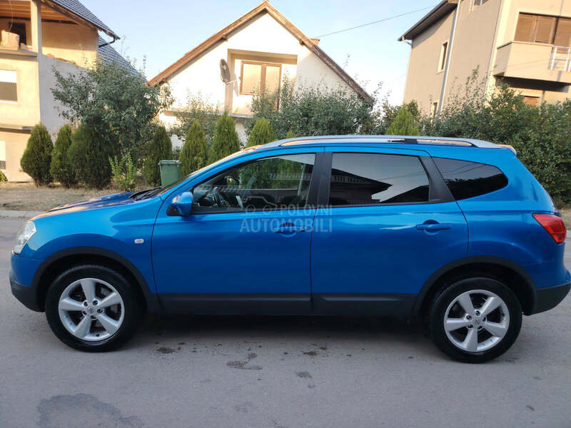 Nissan Qashqai + 2 