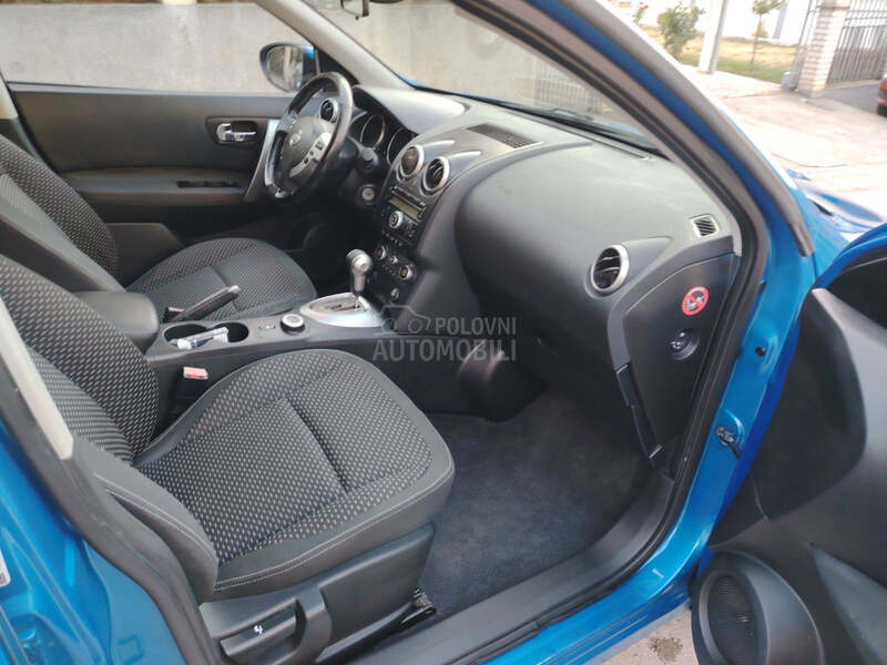 Nissan Qashqai + 2 
