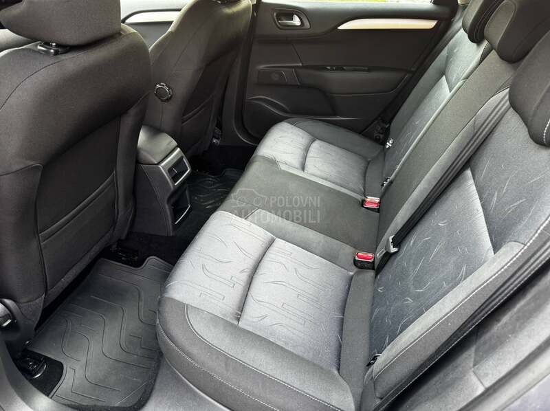 Citroen C4 1.4 16V ATTRACTION